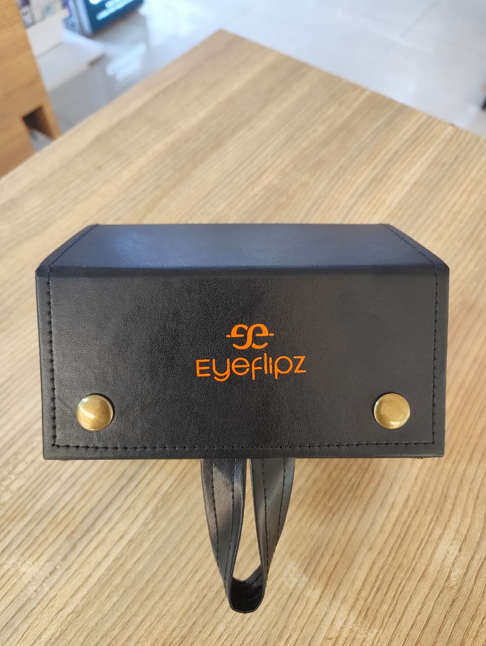 Premium Leatherette Eyewear Case – Black
